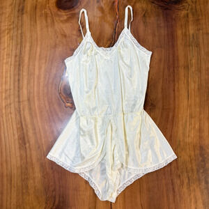 Vintage 90s 80s Unbranded Lingerie Sheer Teddy Small Nylon Lace Paisley W4-2